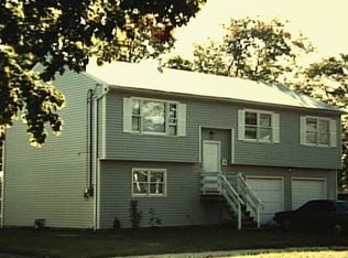 160 Wyoming St, Stratford, CT 06497