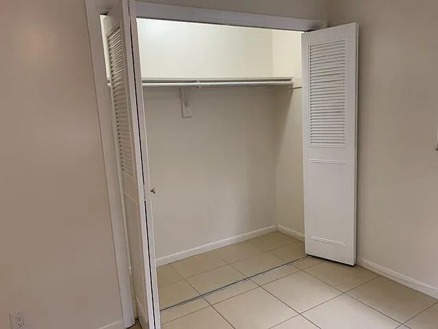 2 bed, 2.0 bath, 1180 sqft, $2,200 — Photo 3
