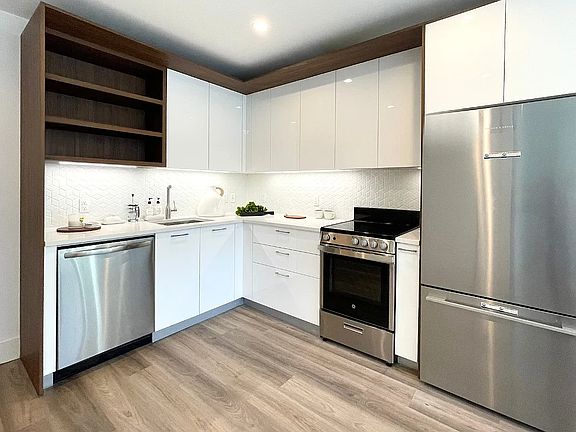 3rd image of 228 E 135th St APT 1104