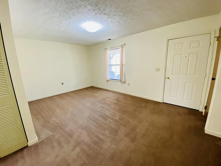 145 E Pine St #1E — Photo 10
