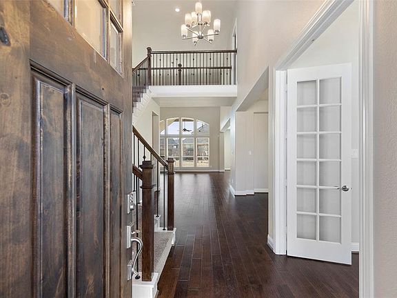 The Foyer will impress your guests as soon as they walk through the door!