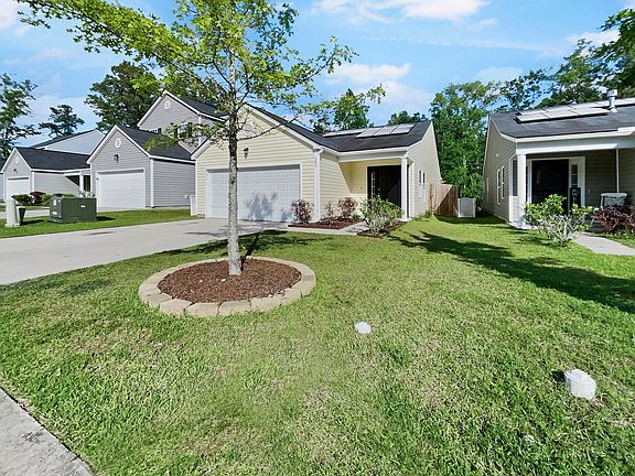 4th image of 161 Keaton Brook Dr