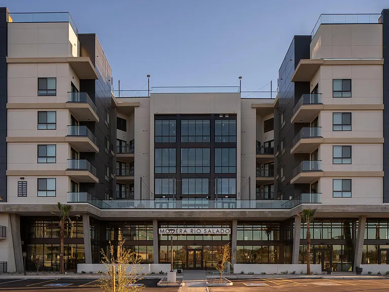 Modera Rio Salado brings contemporary design and walkable convenience to the heart of Tempe.