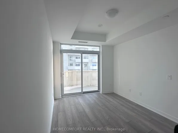 498 Caldari Rd #1122, Vaughan, ON L4K 4G3