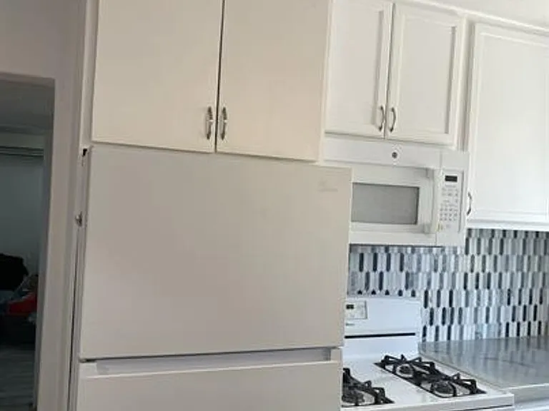 3337 E Flower St — Photo 21