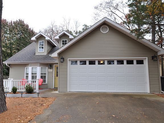 2nd image of 8512 Spruce Dr