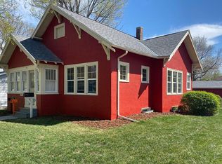 421 W 12th Ave, Mitchell, SD 57301