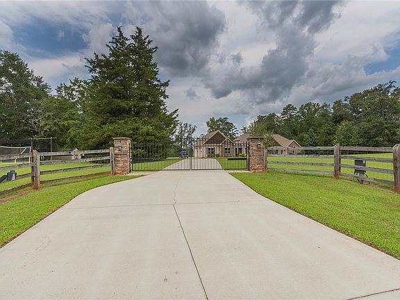 2nd image of 1060 Shackleburg Rd