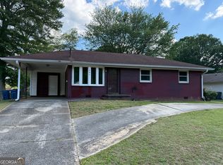 528 Pinecrest Dr, Riverdale, GA 30274