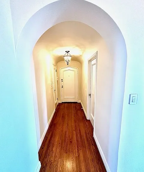 Unit #504 main entry hallway leading to the foyer