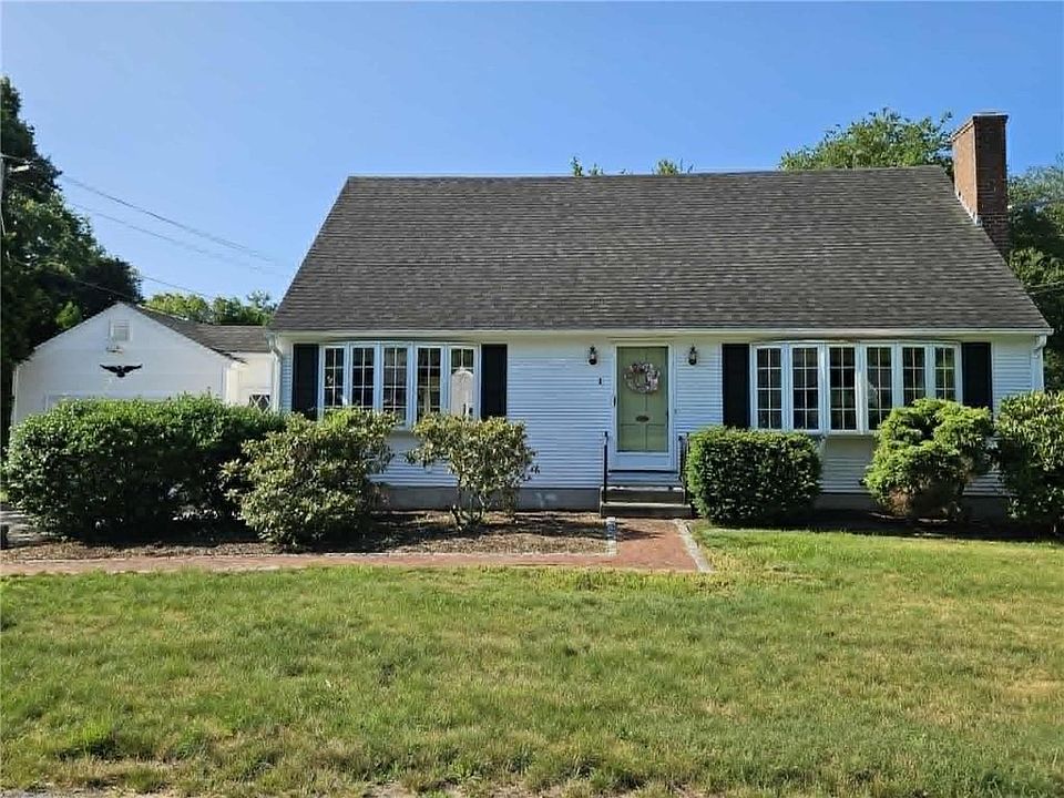1st image of 1 Brookdale Dr