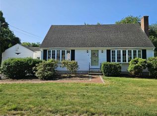 1 Brookdale Dr, Ashaway, RI 02804