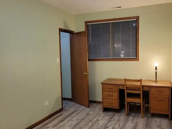 2428 W Taylor St #1, Chicago, IL 60612