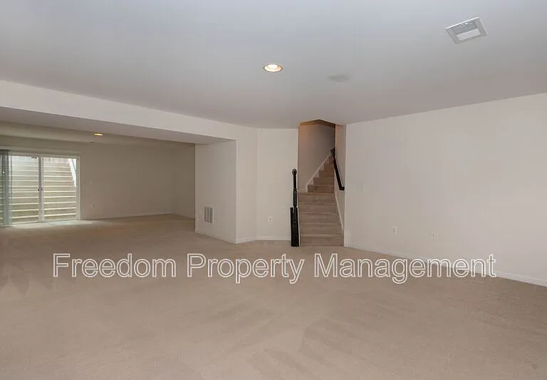 4100 Presidential Hill Loop — Photo 36