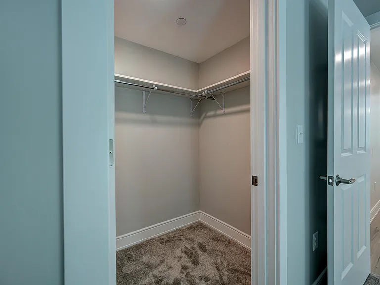 2059 Lafayette Rd #204 — Photo 31