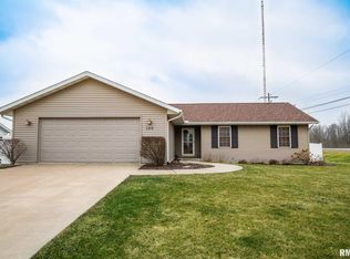 165 Elmridge Cir, East Peoria, IL 61611