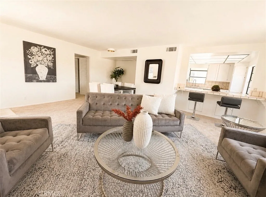 2 bed, 1474 sqft, $2,790 — Photo 1