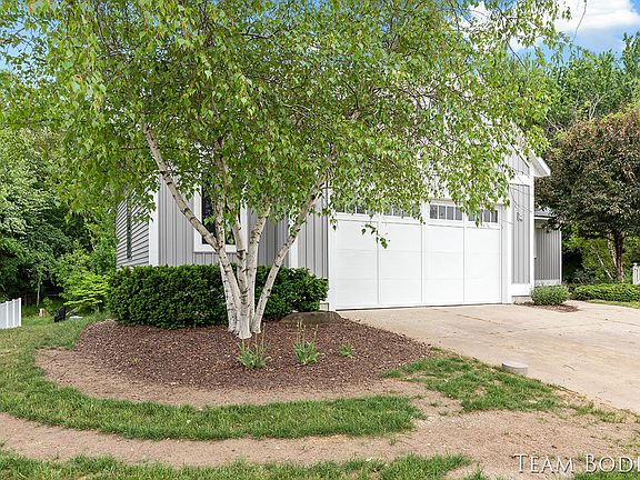 3rd image of 4091 Eagle Rock Ct