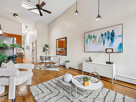 4th image of 515 Jersey Ave APT 6