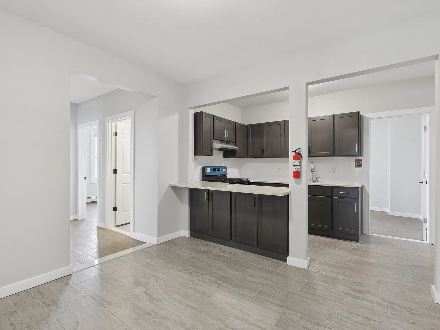240 Broadway — Photo 2