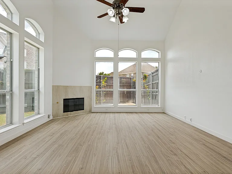 11160 Silver Horn Dr — Photo 11