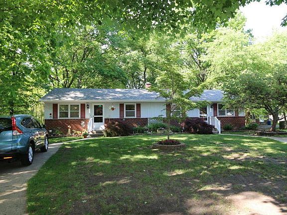 3rd image of 3465 Wedgewood Dr SW