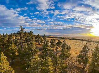 104 Canyon View Rd, Lusk, WY 82225