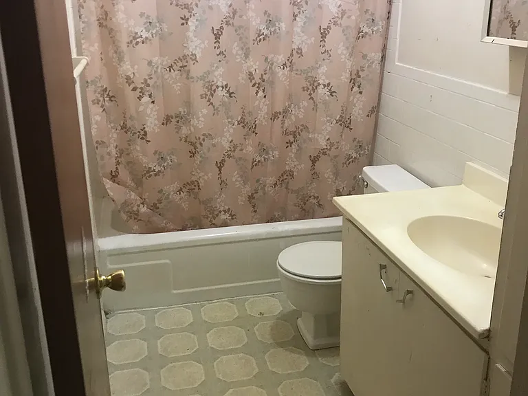 202 McFarland St — Photo 11