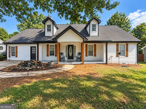 913 Century Oak Dr, Winder, GA 30680