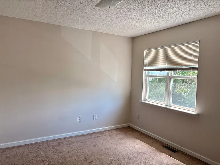 409 S Beech St #2 — Photo 7