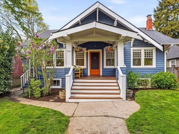 3557 NE Hollyrood Ct, Portland, OR 97212