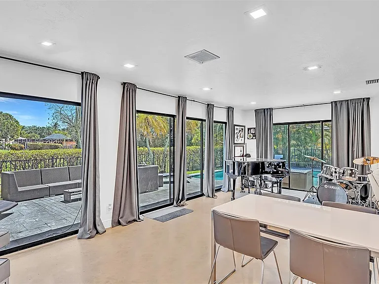 5602 S Travelers Palm Ln — Photo 27
