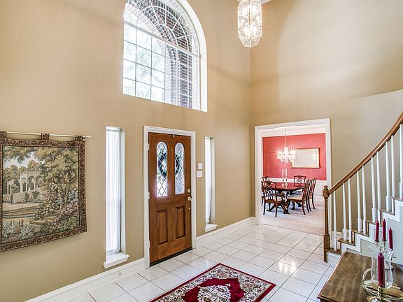 4th image of 653 Water Oak Dr