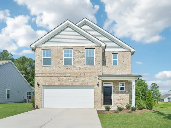 401 Winding Creek Dr, Lillington, NC 27546