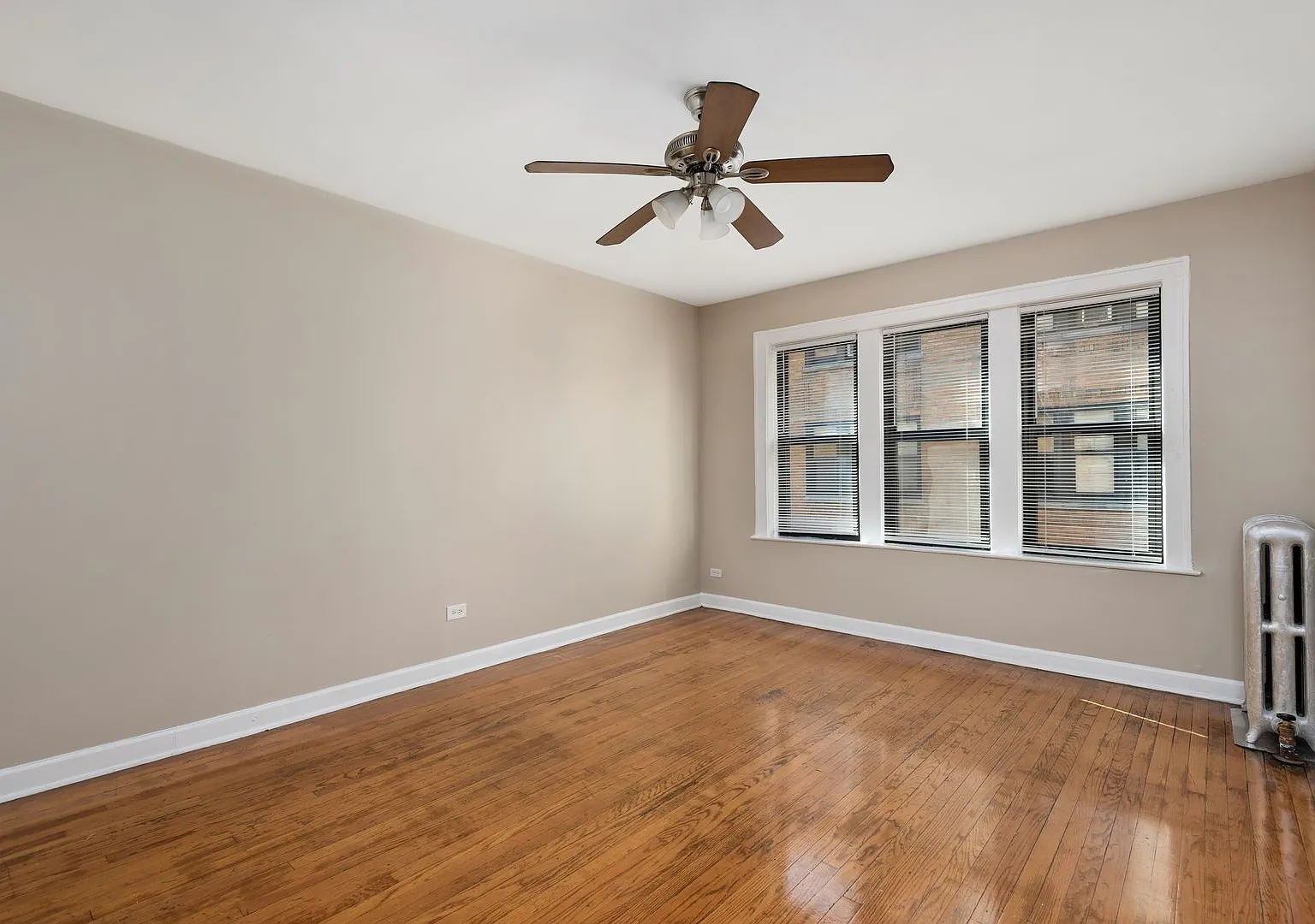 Studio, $1,050 — Photo 2