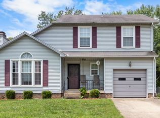 449 Bluff Dr, Clarksville, TN 37043