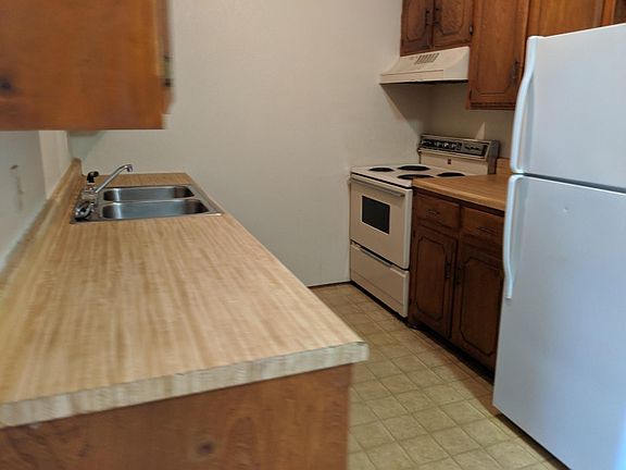 4th image of 6013 S McKinley Ave APT B