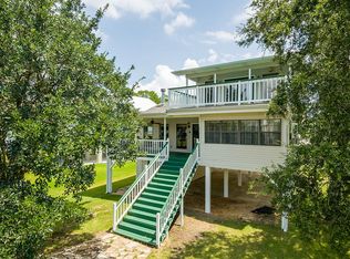 3 Teachers Turn, Pass Christian, MS 39571