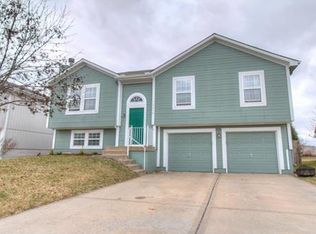 11416 N Central St, Kansas City, MO 64155