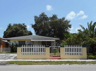 2226 McClellan St, Hollywood, FL 33020