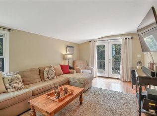 10 Circle Rd, Mahopac, NY 10541