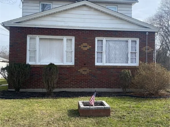 1827 Lansdowne Blvd, Youngstown, OH 44505