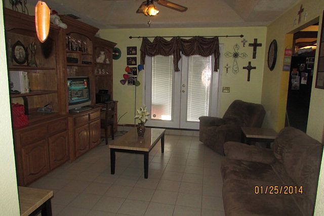 2nd image of 221 Salinas Dr
