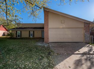 2702 W Fir St, Rogers, AR 72758