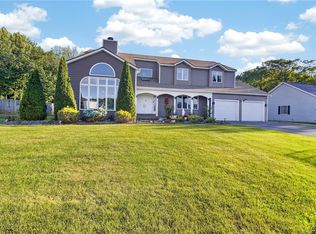 32 Morgan Ln, New Hartford, NY 13413
