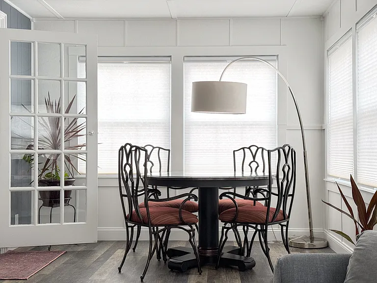 12 Lincoln St #1 — Photo 2