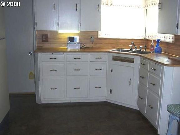 Country Kitchen