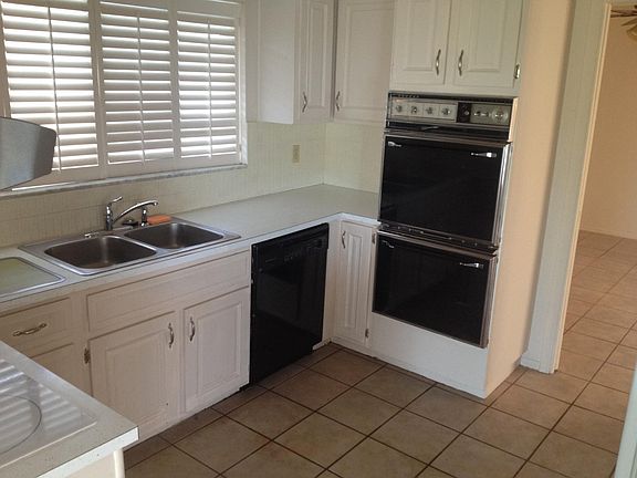 5th image of 1713 SE Hondo Avenue