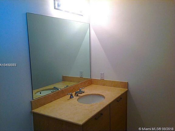 5th image of 350 NE 24th St APT 1101