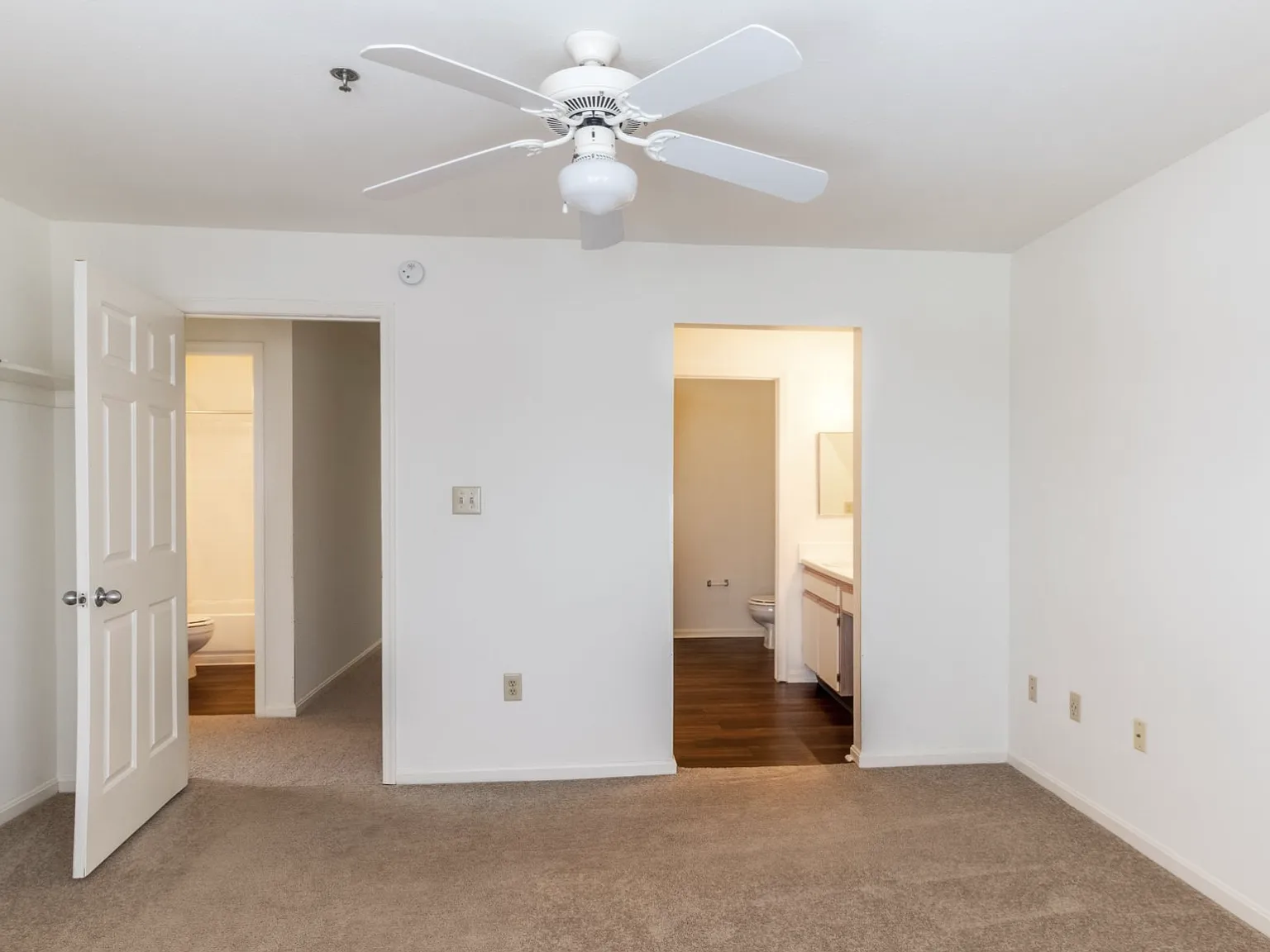 3 bed, $1,800 — Photo 4
